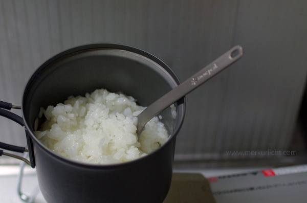 コッヘルで炊飯